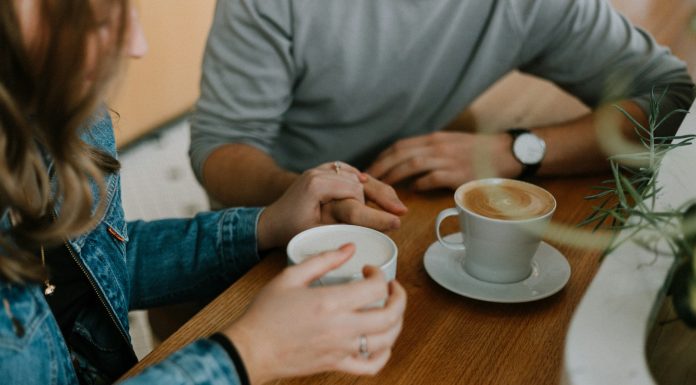 Casual Dating 101: How to Navigate Apps Without the Drama two mugs with coffee on table